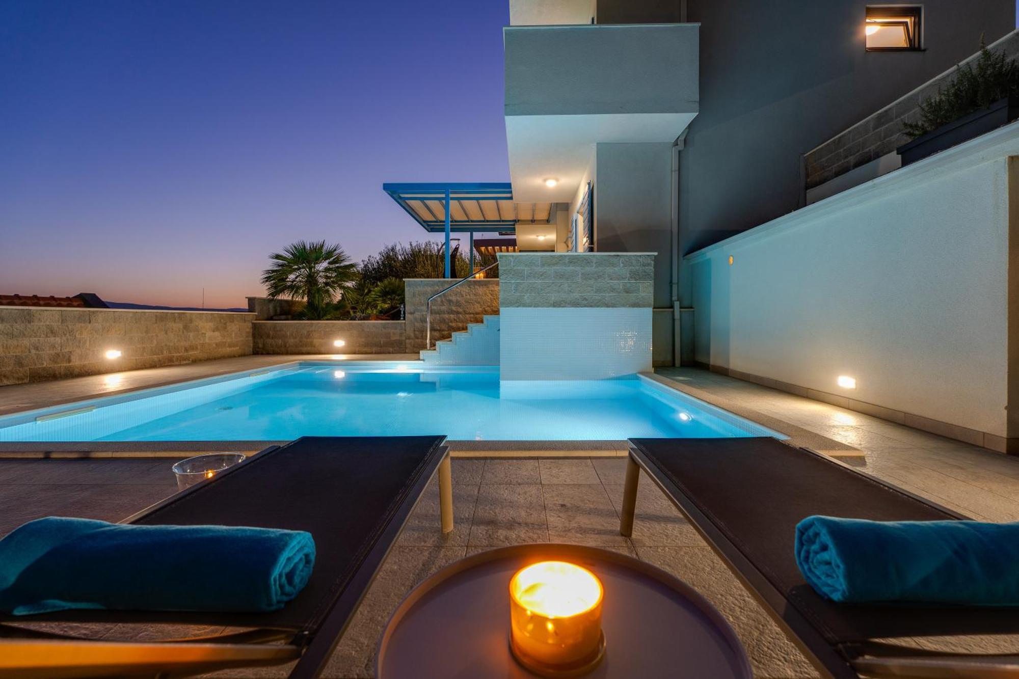 Villa Allegra With 32Msq Heated Pool, 300M Far From Sandy Beaches, Open Sea View Omis Luaran gambar