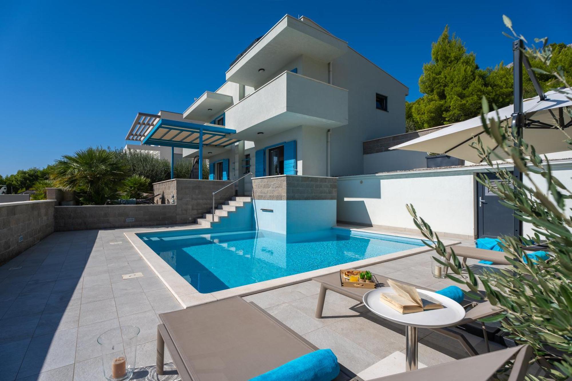 Villa Allegra With 32Msq Heated Pool, 300M Far From Sandy Beaches, Open Sea View Omis Luaran gambar