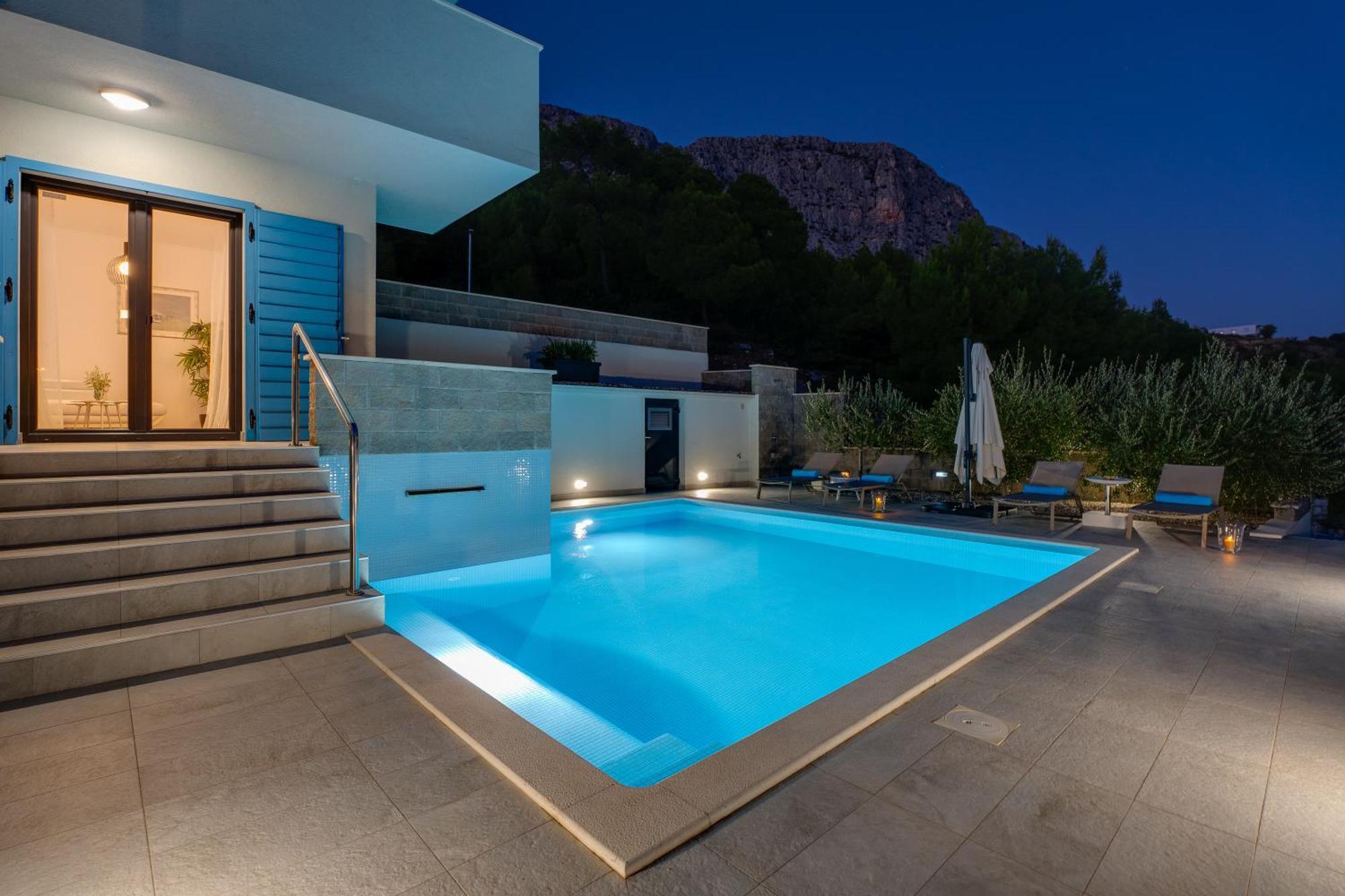 Villa Allegra With 32Msq Heated Pool, 300M Far From Sandy Beaches, Open Sea View Omis Luaran gambar